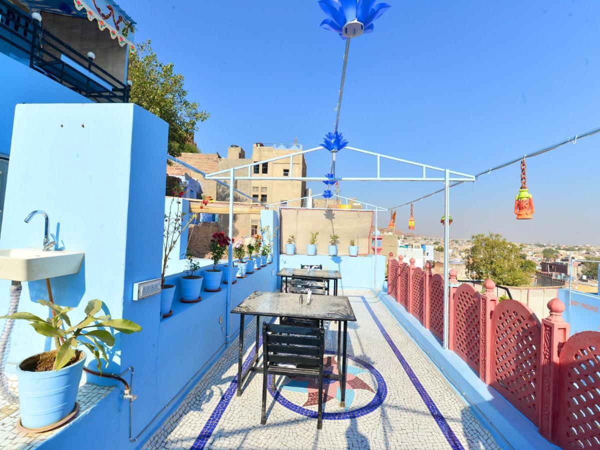 L G Guest House ジョードプル 部屋 写真